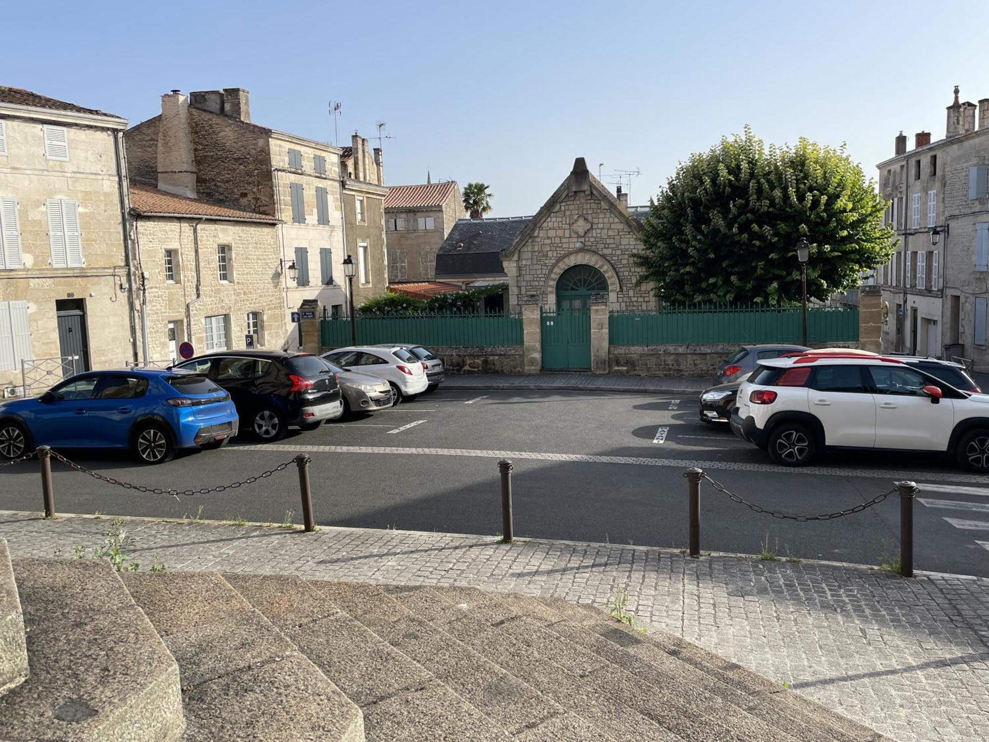 דירות ניורט Chez Jean-Yves Et Zoe - La Boheme - Au Calme, Tres Propre, Proche Parkings מראה חיצוני תמונה